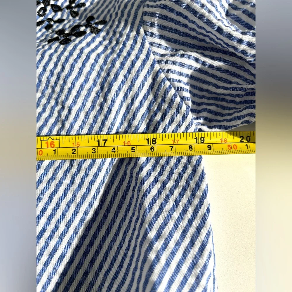 Zara basics, blue and white seersucker blouse, size XS.